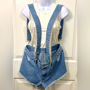 SHEIN WOMENS SHORTS WITH RHINESTONE DENIM STRAPS. SIZE 30